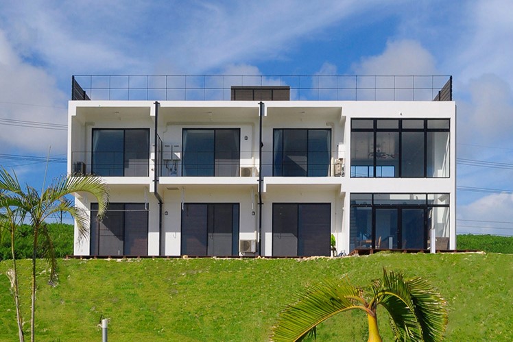 自然豊かな伊良部島に位置するホテル＆カフェ