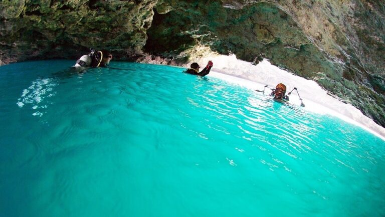 通り池｜国の名勝及び天然記念物にも指定。上級ダイバー憧れのスポット