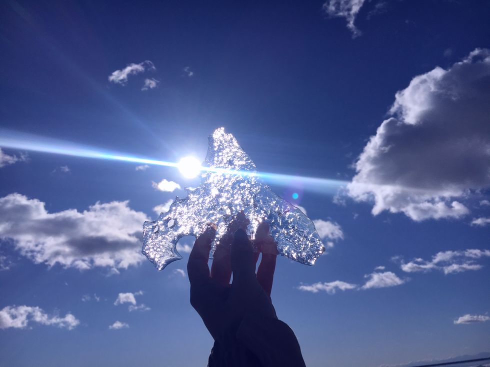 取材中のひとコマ。たびらいスタッフが見つけた手のひらサイズの北海道