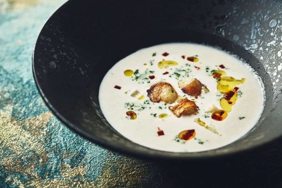 牛蒡のポタージュ　相州牛丸腸 チョリソー 蓮根