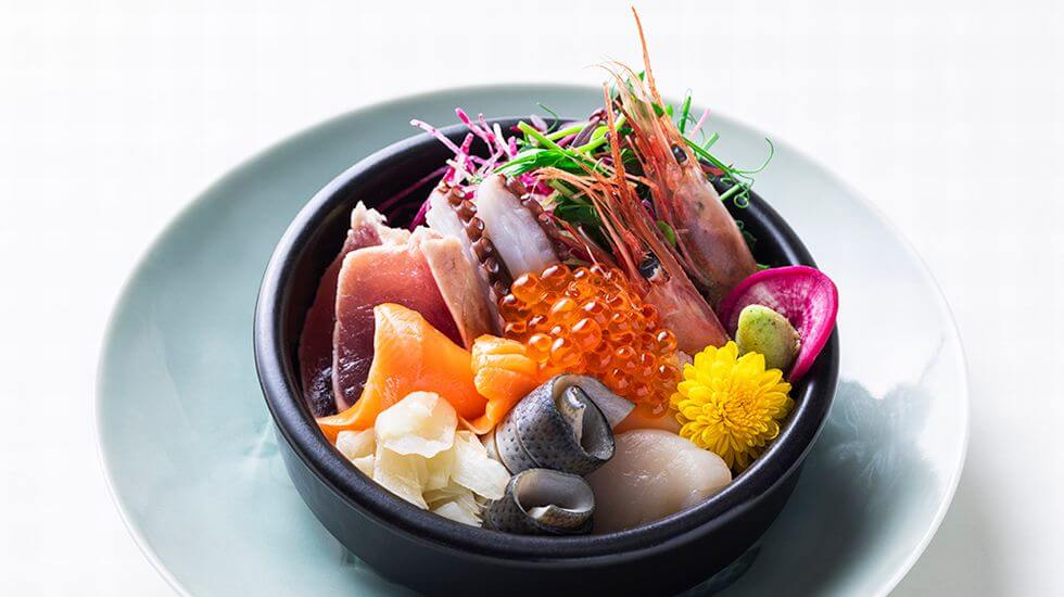 SAPPORO STREAM HOTEL_プレミアム朝食の海鮮丼_公式提供