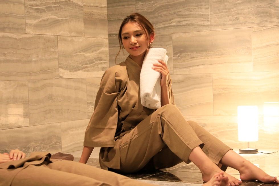 熱海風雅_岩盤浴女性