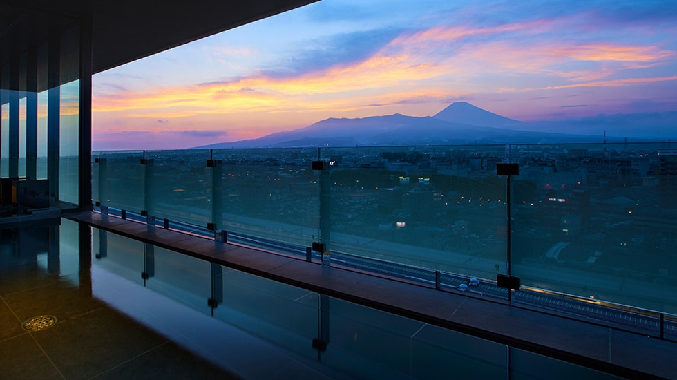 富士山ビューと共に過ごす贅沢な湯浴み