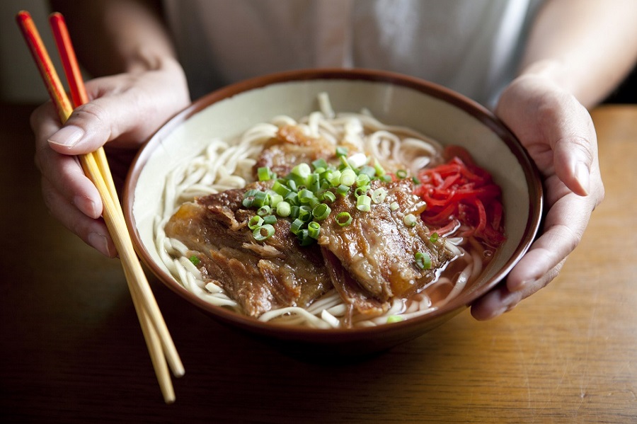 ソーキそば専門店 田舎 公設市場前南店