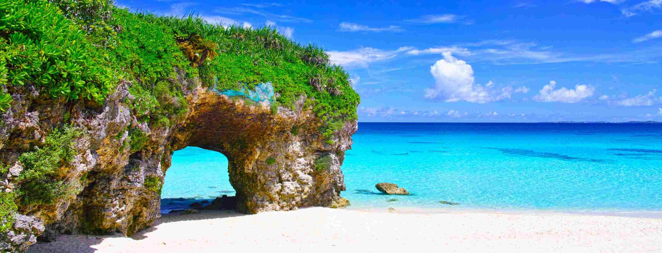 砂山ビーチとは？ 特徴・水質・魅力について