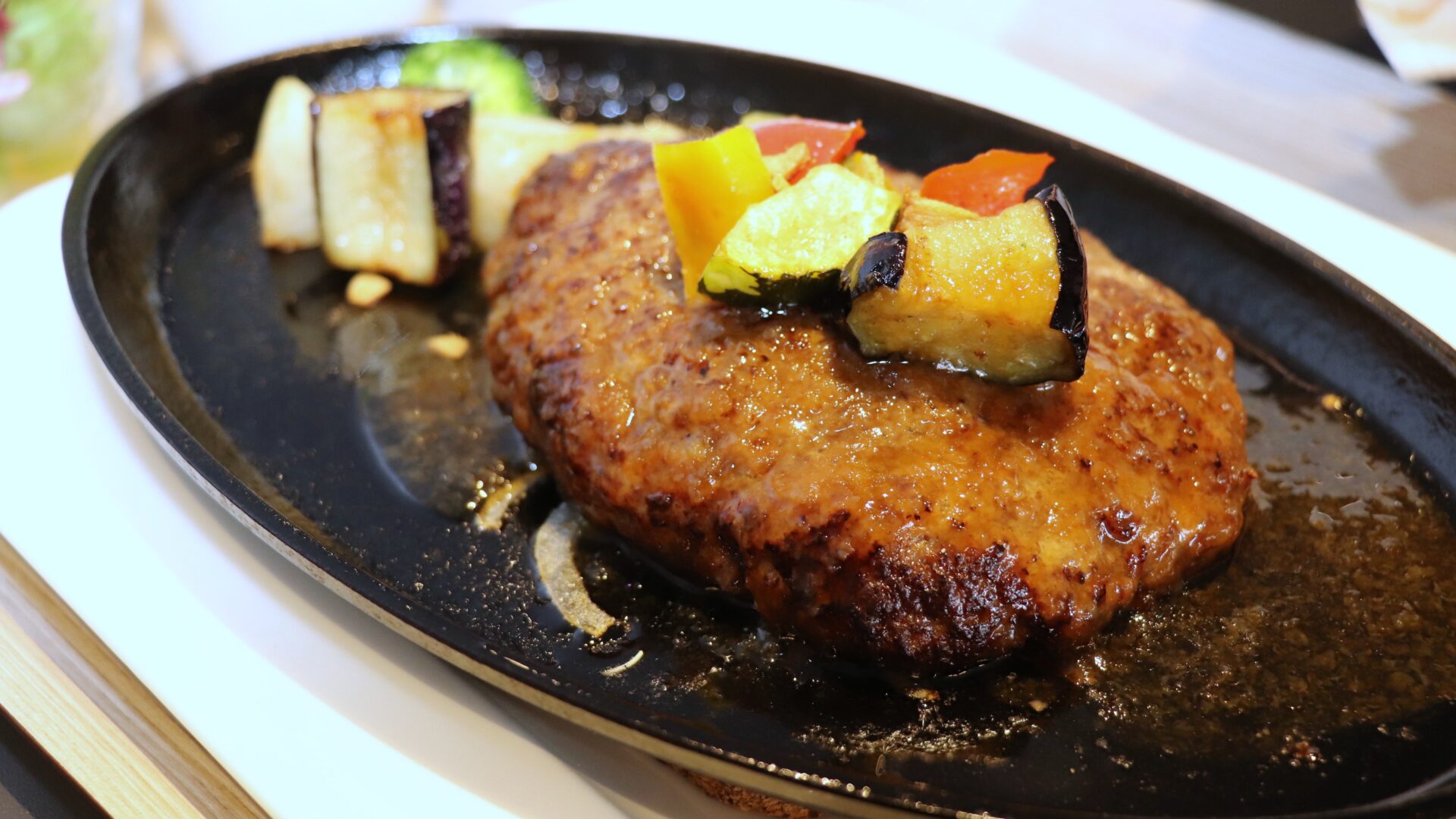 バル・デ・パンのハンバーグランチ