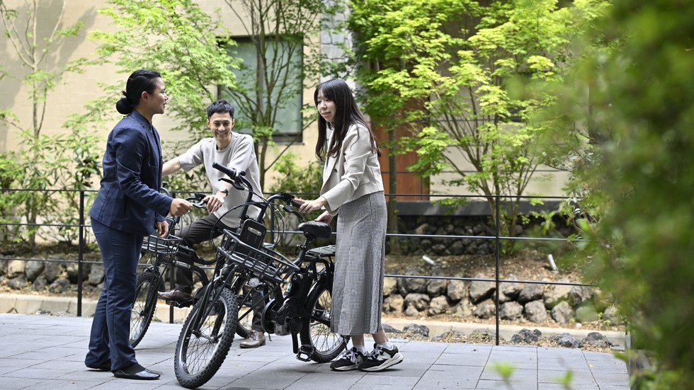 川ノ音でレンタサイクルを借りる様子