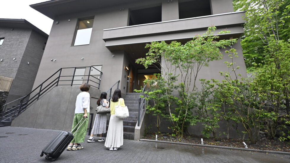 山ノ麓_CEDAR玄関