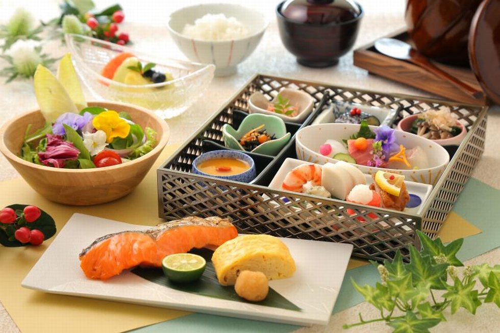 朝食は、和か洋から選べる