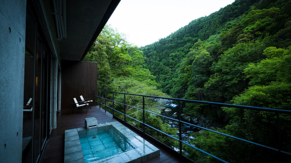 リバーウィングスイートの露天風呂