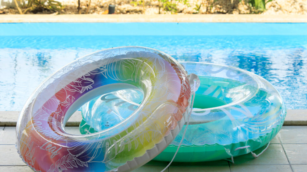 ドーナツ型の浮き輪