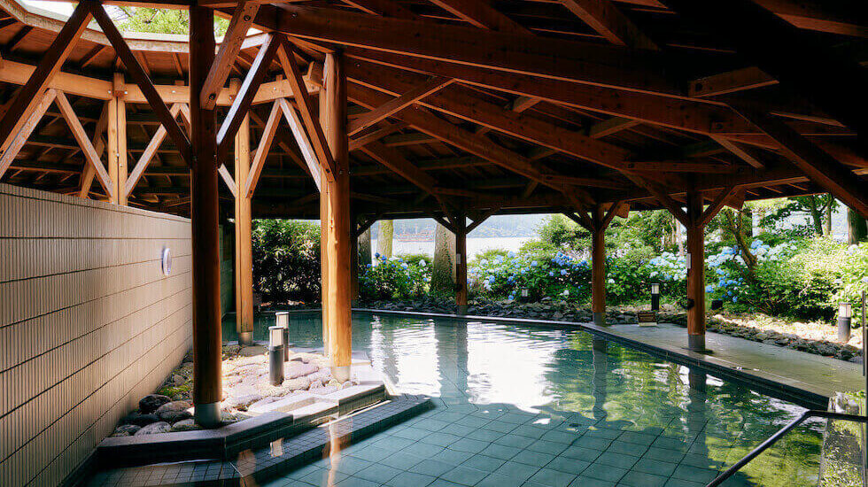 ザ・プリンス 箱根芦ノ湖_男性露天風呂