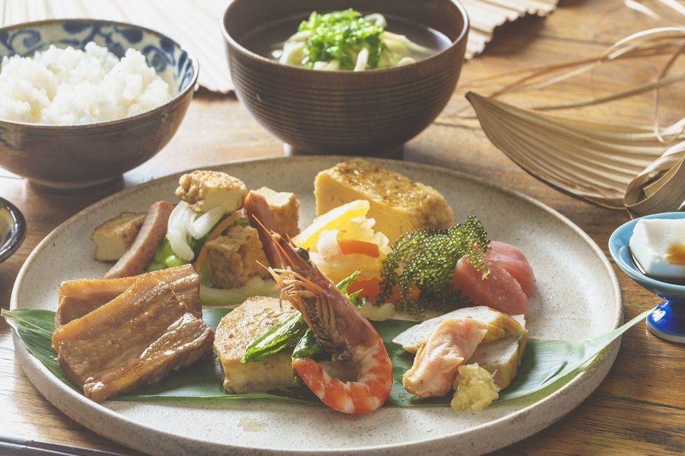 島食材をテーマにした日替わり朝食（和）