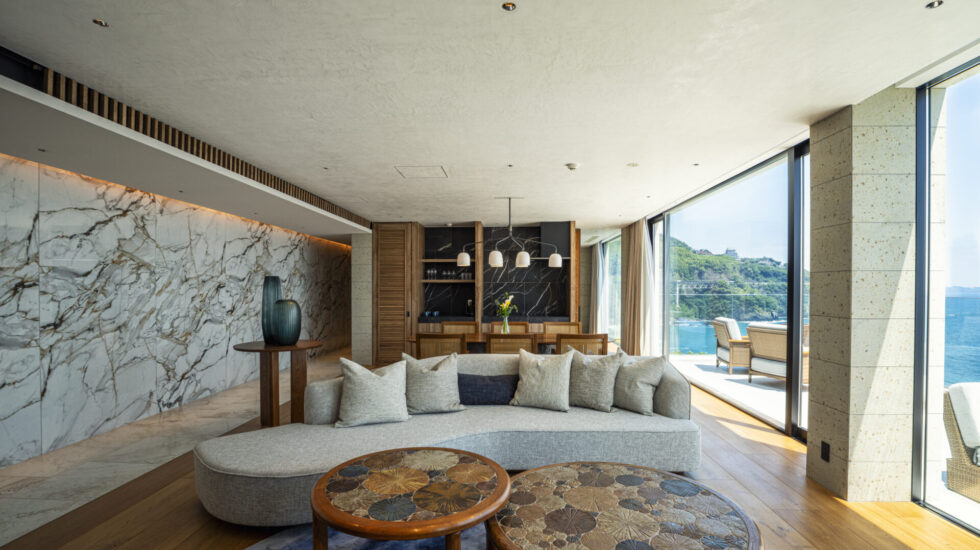 UMITO ATAMI BETTEI_プレジデンシャルスイートリビング