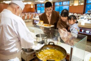 夕食は『恵』バイキング