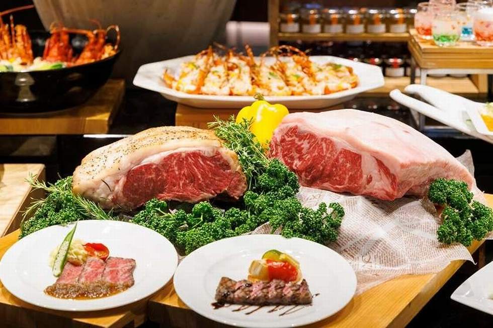 夕食国産牛ステーキ