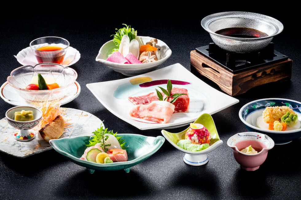 彩り豊かな会席料理「湯の花会席」