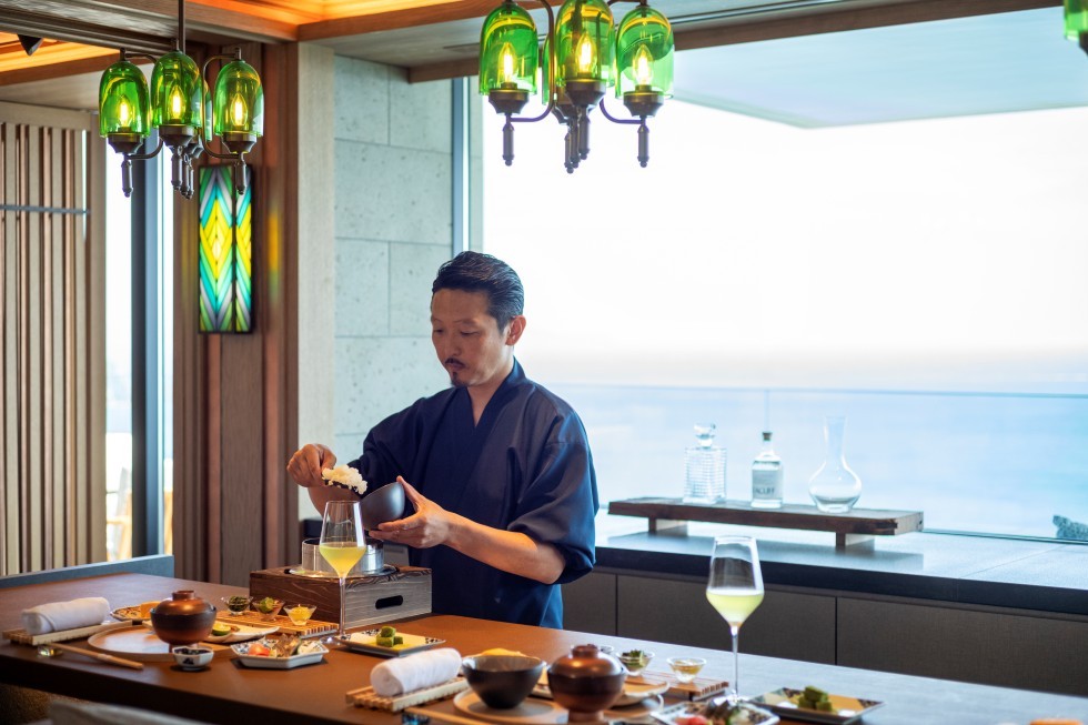 UMITO ATAMI BETTEI_朝食カウンター