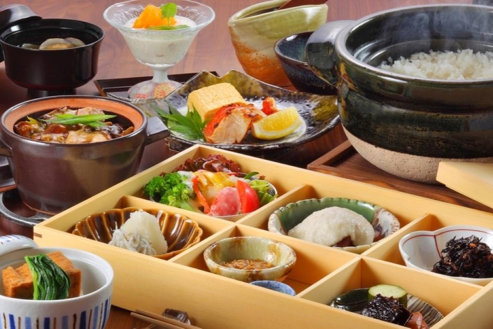 ルーシーキキ_和食箱膳