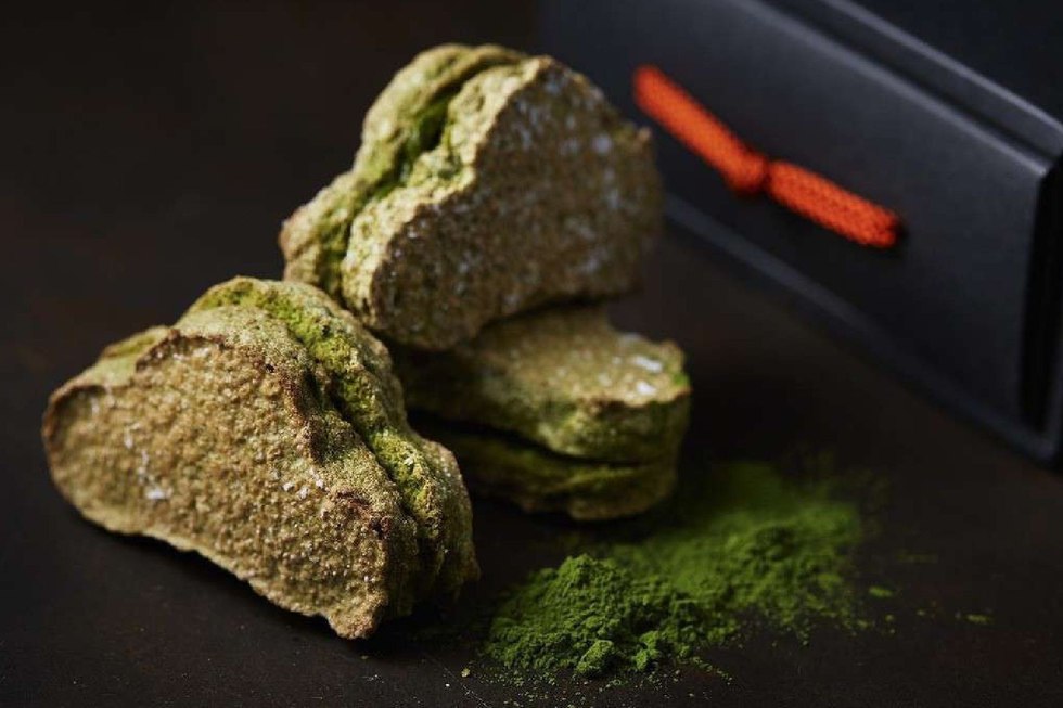 若松オリジナル菓子「松のみどり」