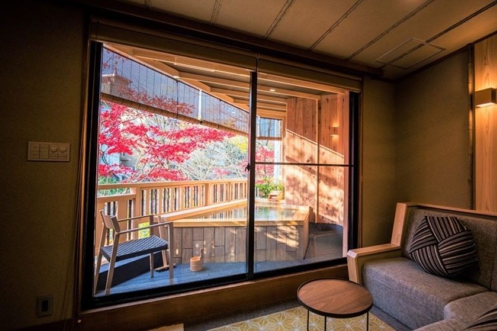 辰巳館_客室紅葉_リサイズ
