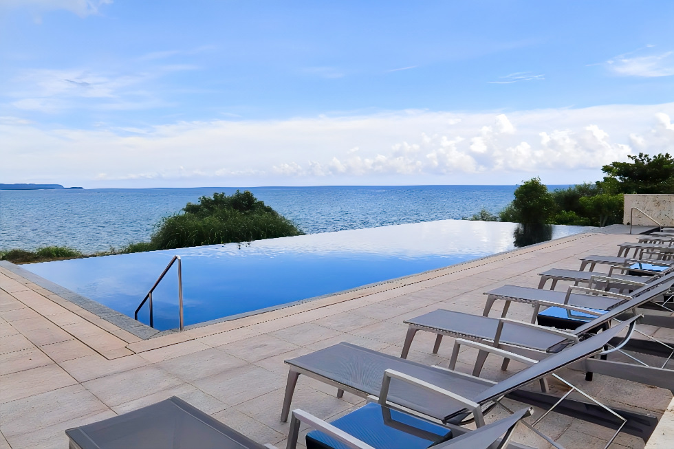 インフィニティープール