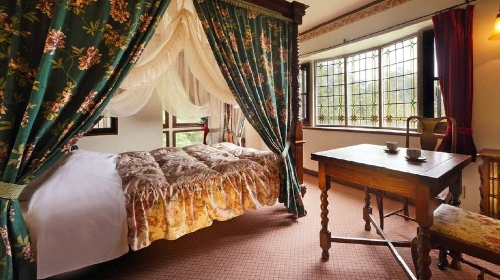 かえで庵_201号室ベッド