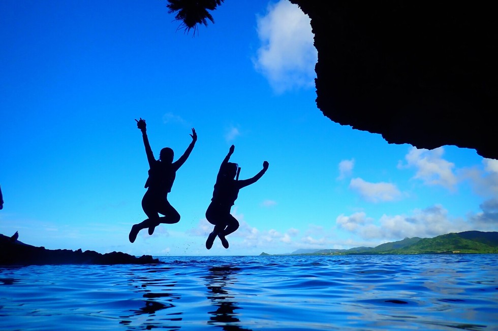 青の洞窟シュノーケリング