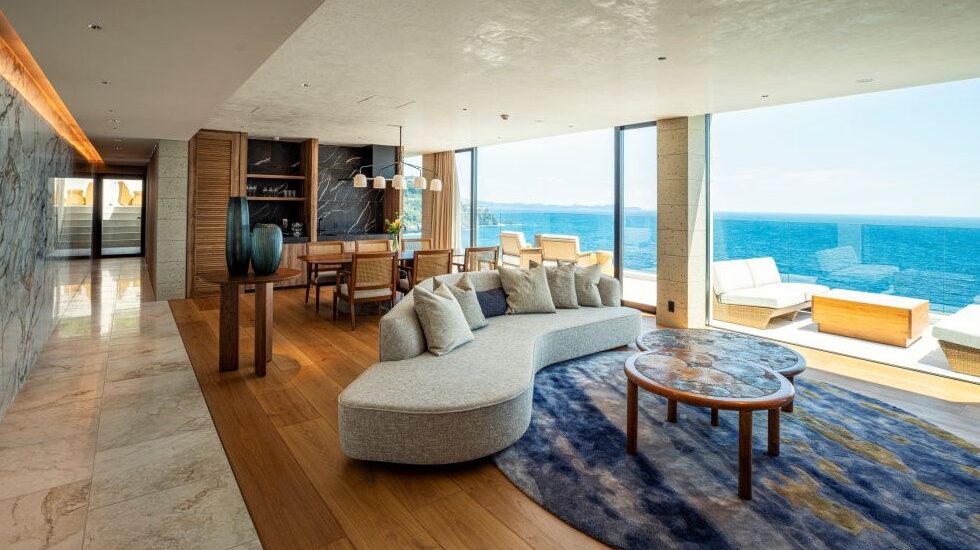 UMITO ATAMI BETTEI_プレジデンシャルスイート_リビング