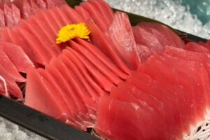 夕食ビュッフェ一例マグロ