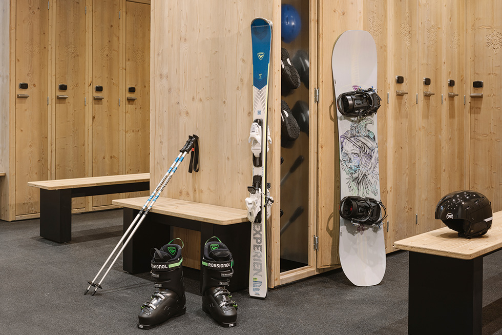 スキーロッカー