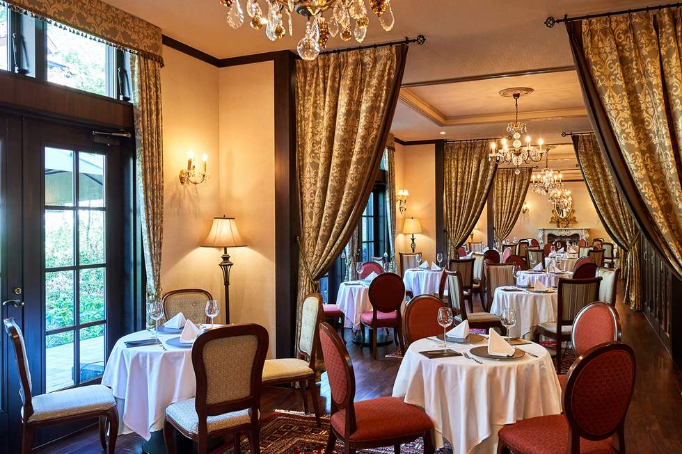 本館1Fフレンチレストラン_ヴァース