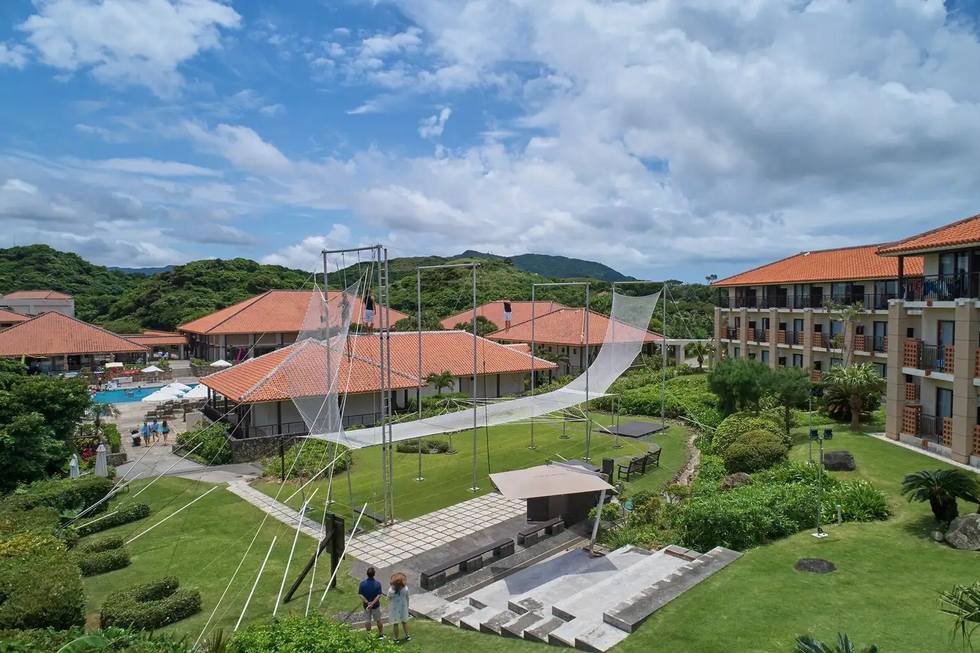 空中ブランコ(夏季)