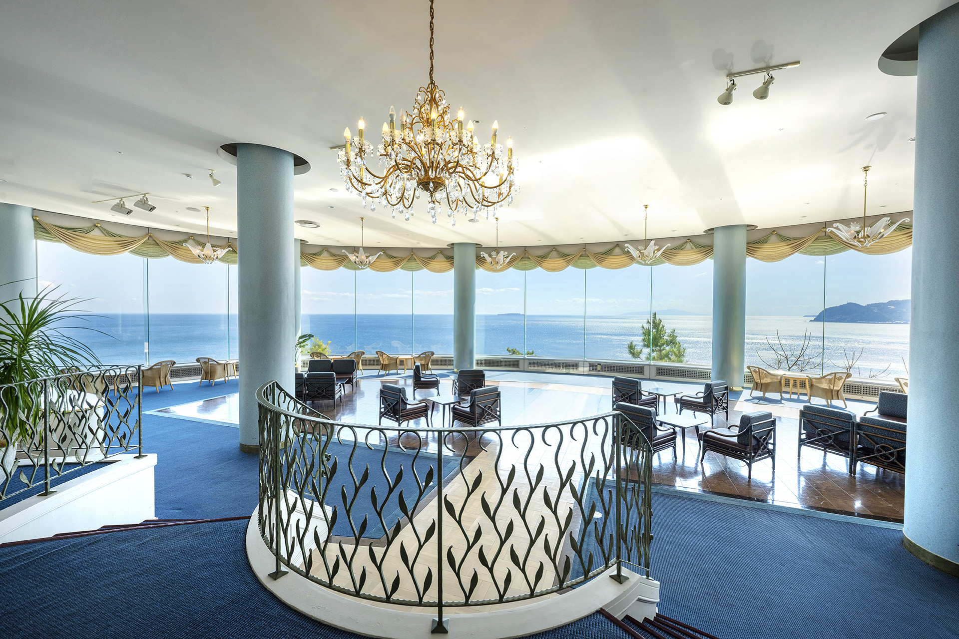 ニューアカオ_ロイヤルラウンジ