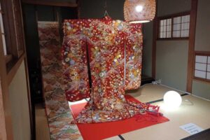 おとぎ亭光風_季節の展示フロント前