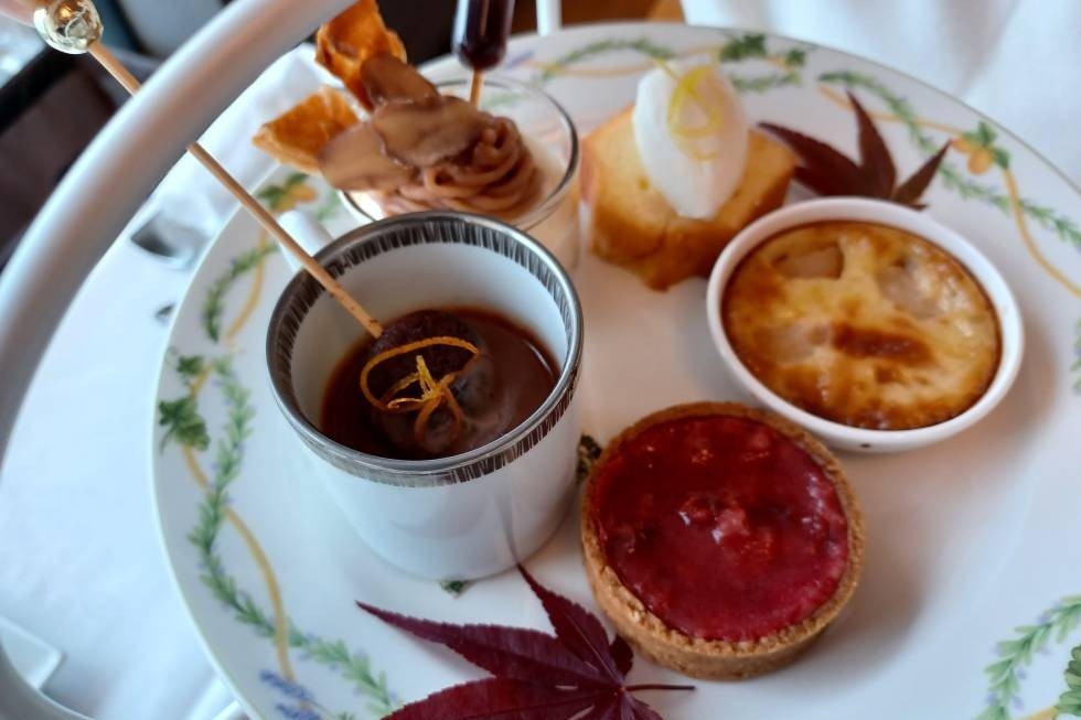 富士山三島東急ホテル_アフタヌーン_チョコに浸す