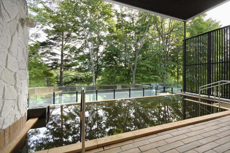 天然モール温泉の露天風呂