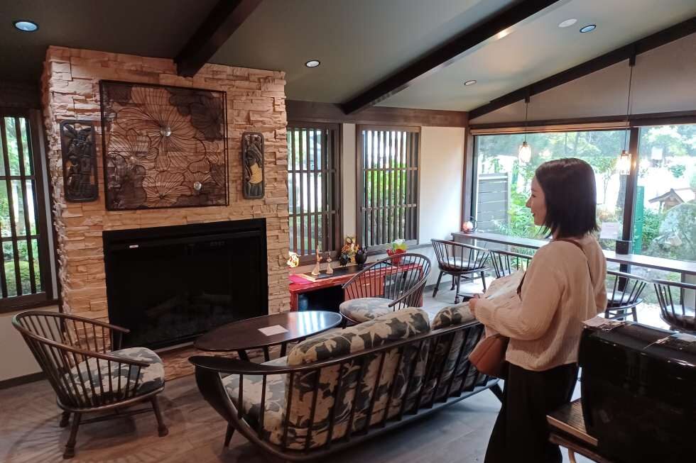 おとぎ亭光風_ラウンジ全景