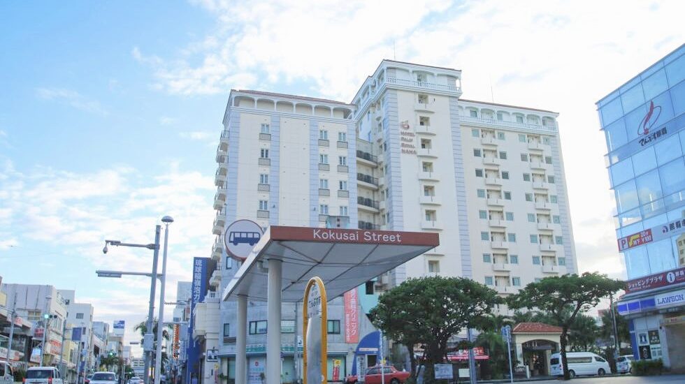 国際通りと外観