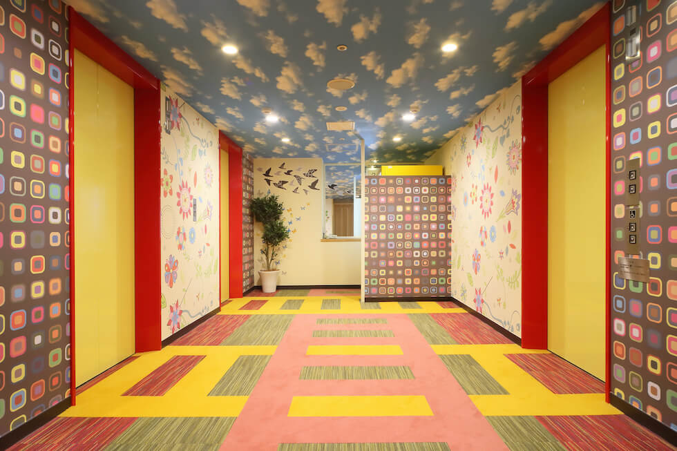 AT3階エレベーターホール