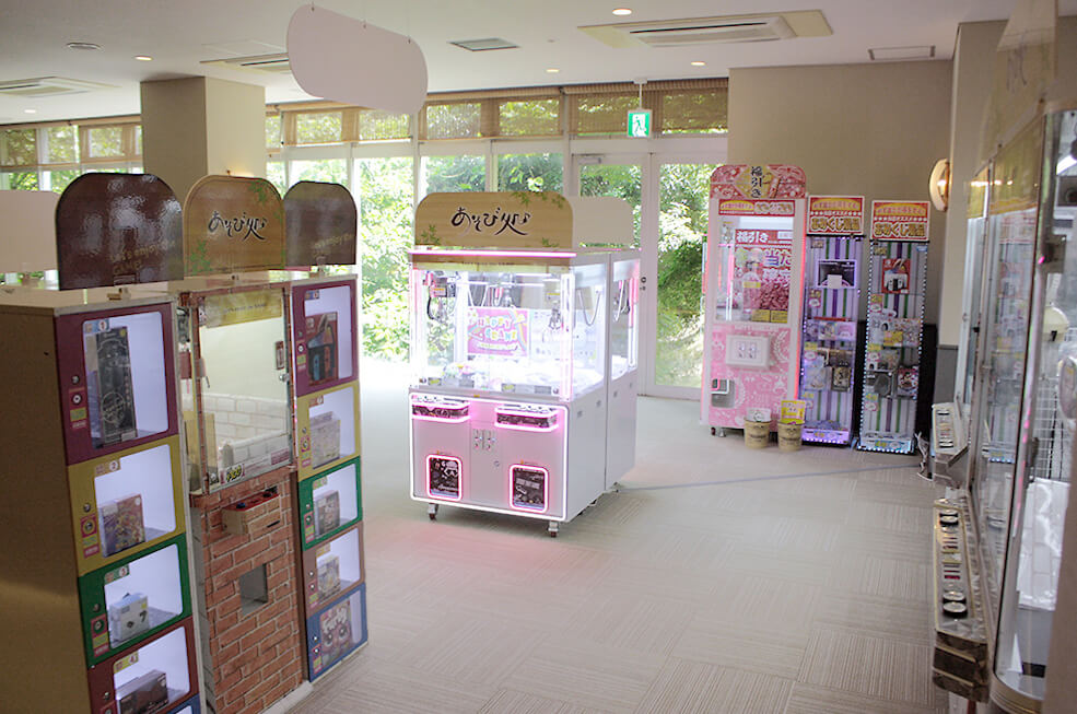 湯上がりは、クレーンゲームやガチャガチャなどで遊ぼう