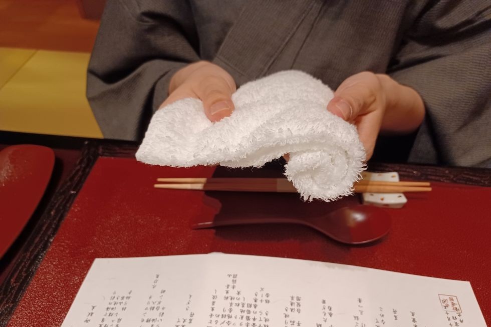 赤沢迎賓館_夕食時のおてふき