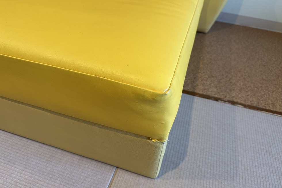 高さ30cm程度、クッション性のある家具類