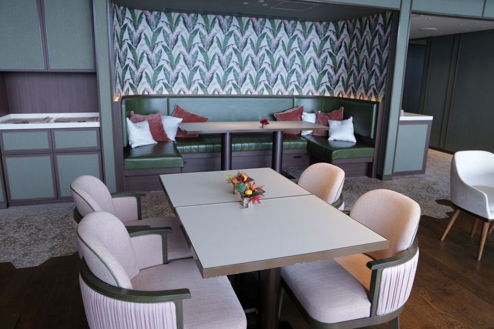 クラブラウンジの席