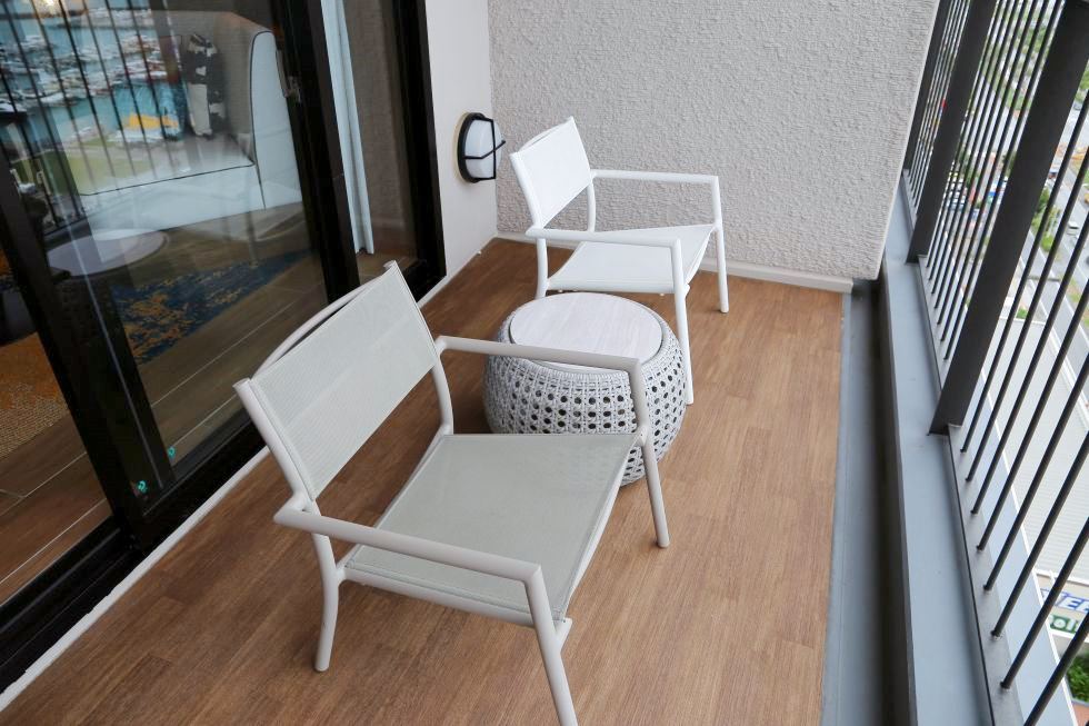 クラブツインのテラス席