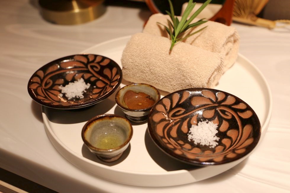 無農薬栽培された月桃とオリジナルの草花の香り