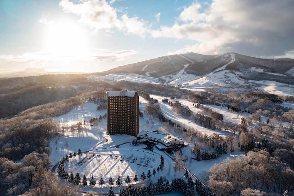 ウェスティン ルスツリゾート、冬のホテル外観