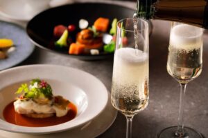 スパークリングワインとクリスマスディナー