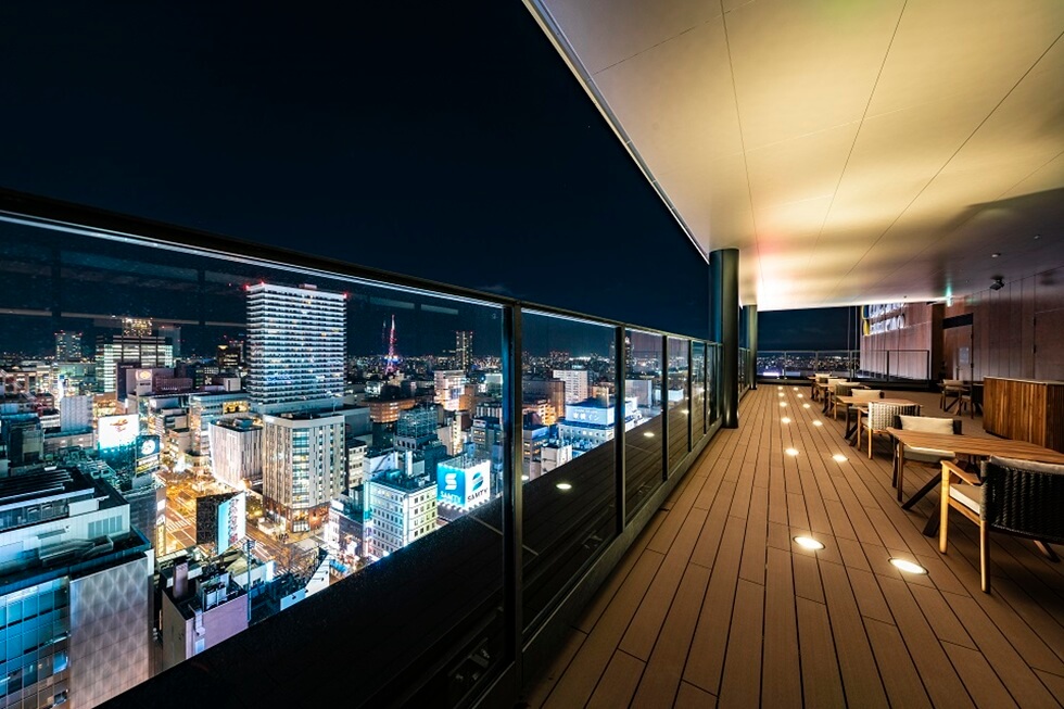 晴れの日は石狩湾まで望めるルーフトップテラス