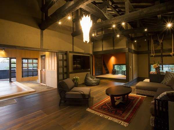 特別室「佳月」で至福のひとときを過ごす大人旅